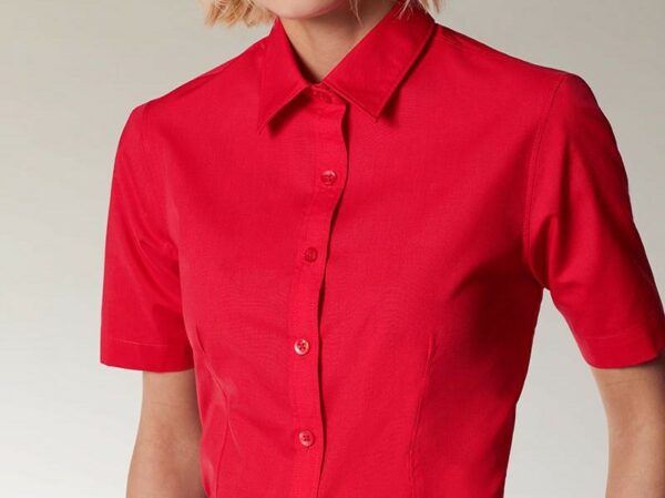 CHEMISE A MANCHES COURTES - FEMME