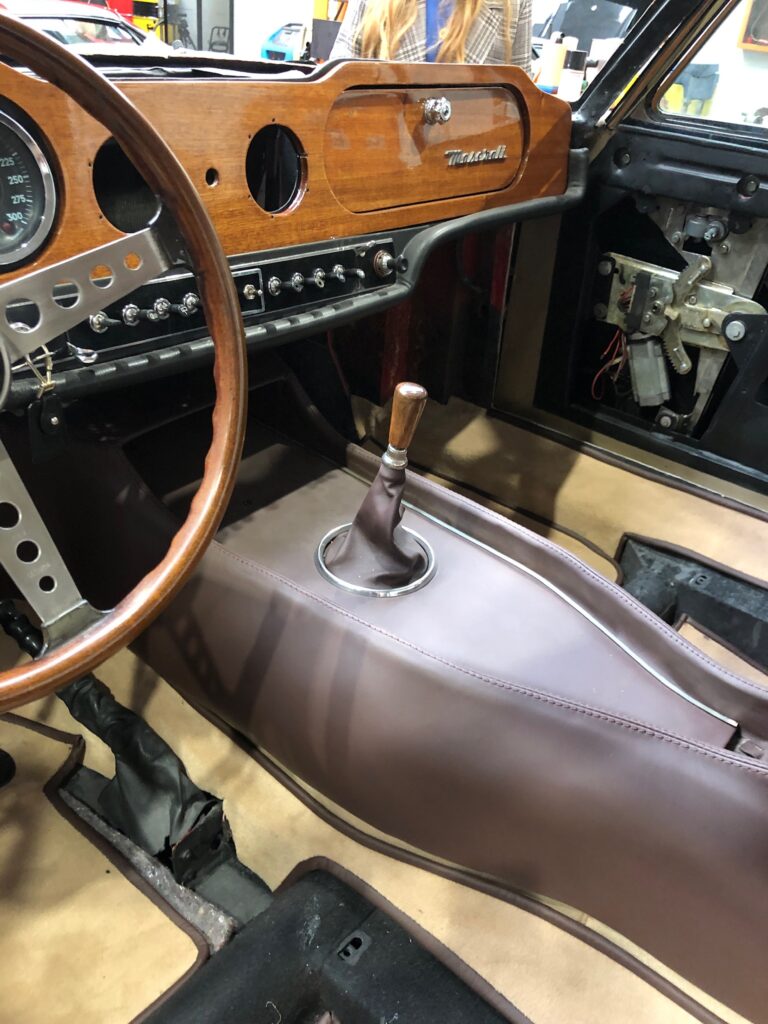 Console centrale Maserati Mexico état moyen