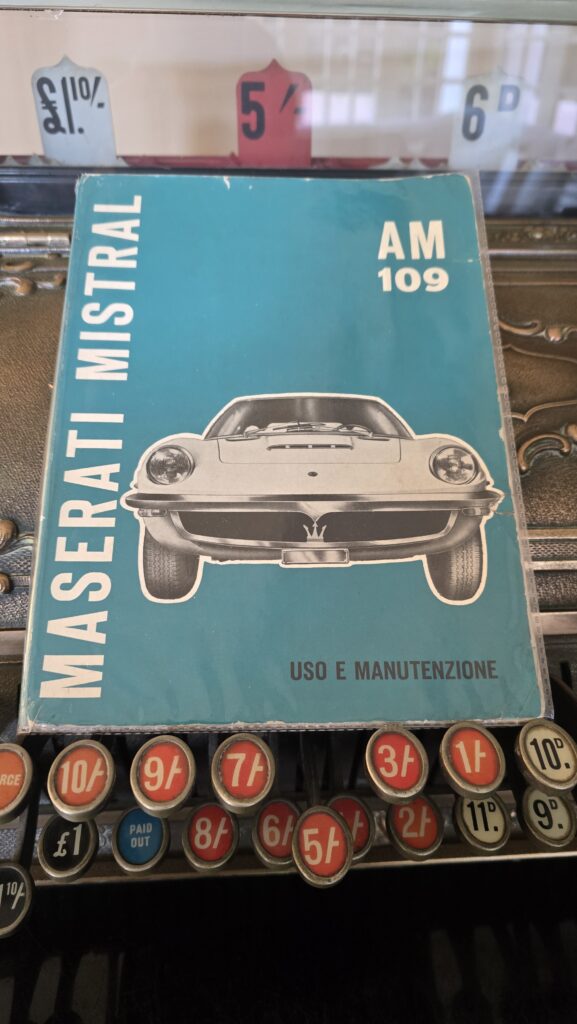 MANUEL D&rsquo;UTILISATION MASERATI MISTRAL ITALIEN